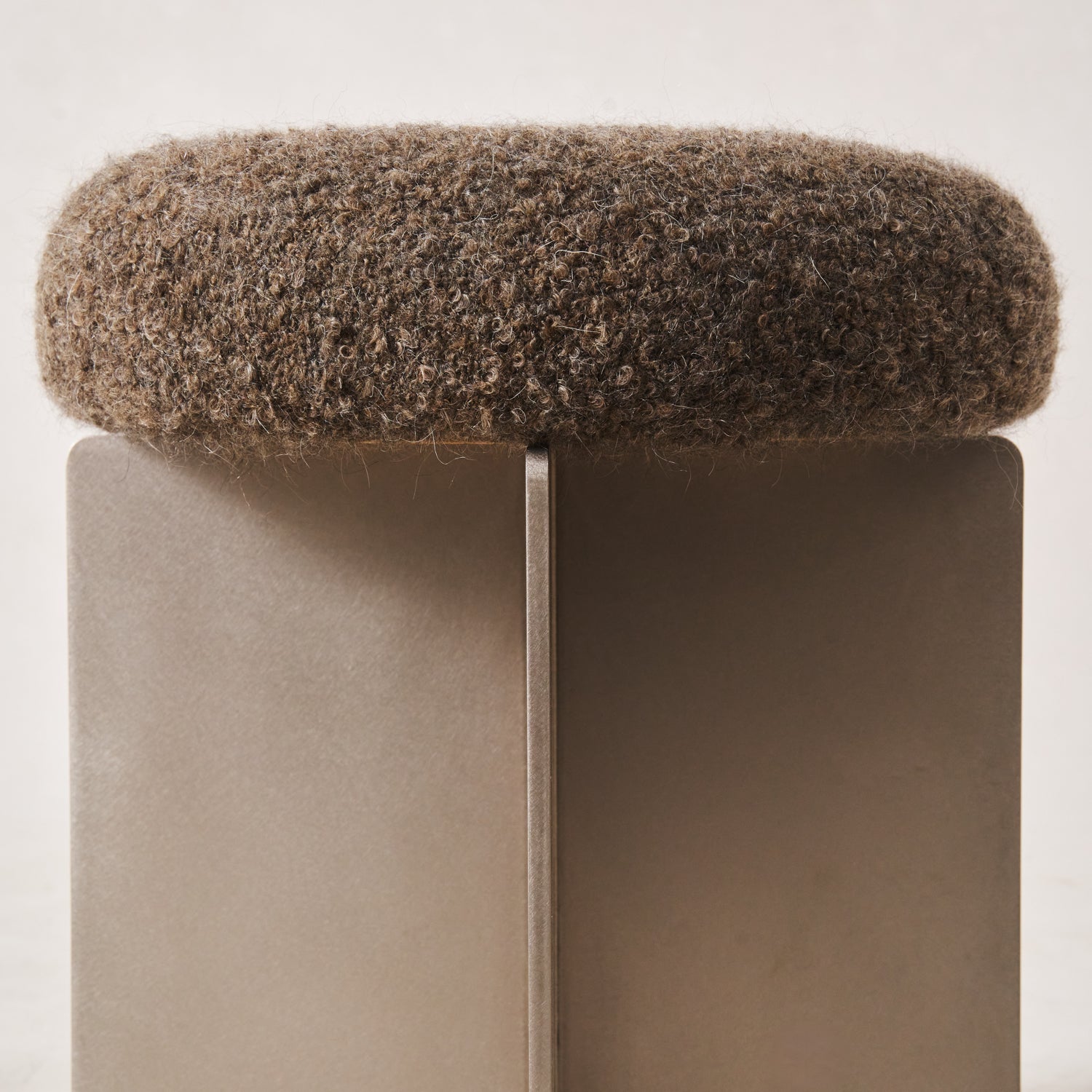 Tabouret Milan – Boucle Moka