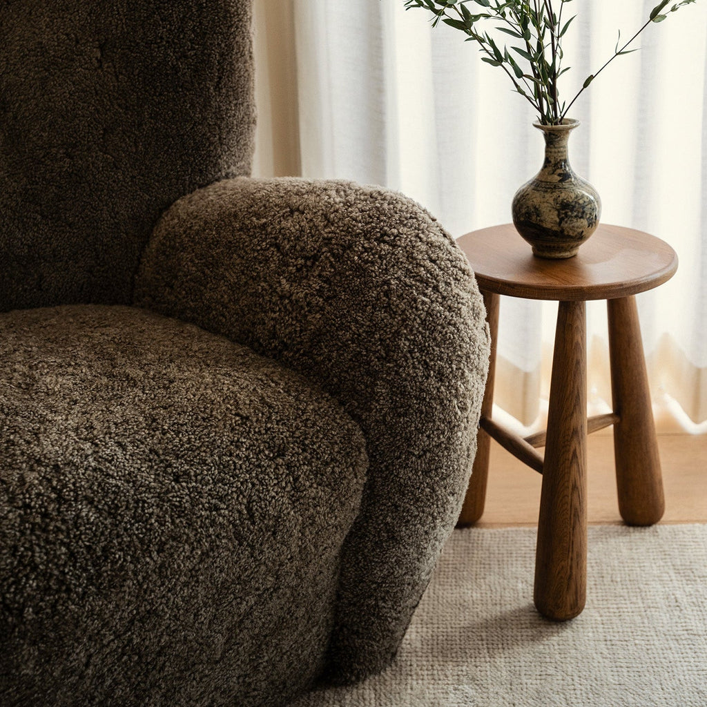 Fauteuil Papa Teddy - Peau de mouton de couleur taupe
