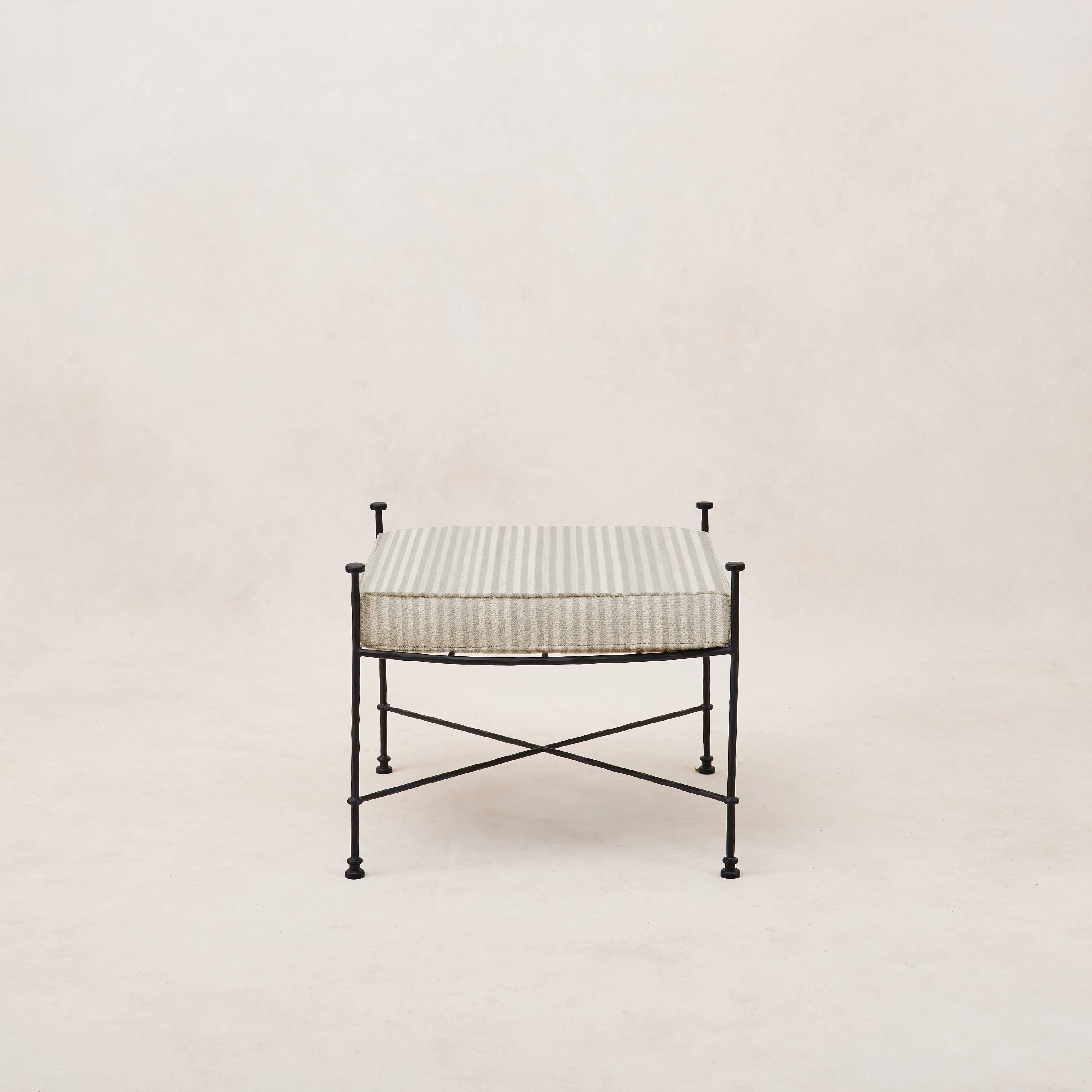 Repose-pieds d'extérieur Provence – Cadre noir