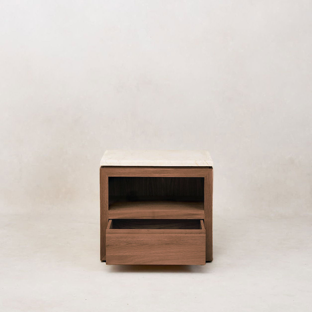 Table de chevet Sofita en marbre - Mocha